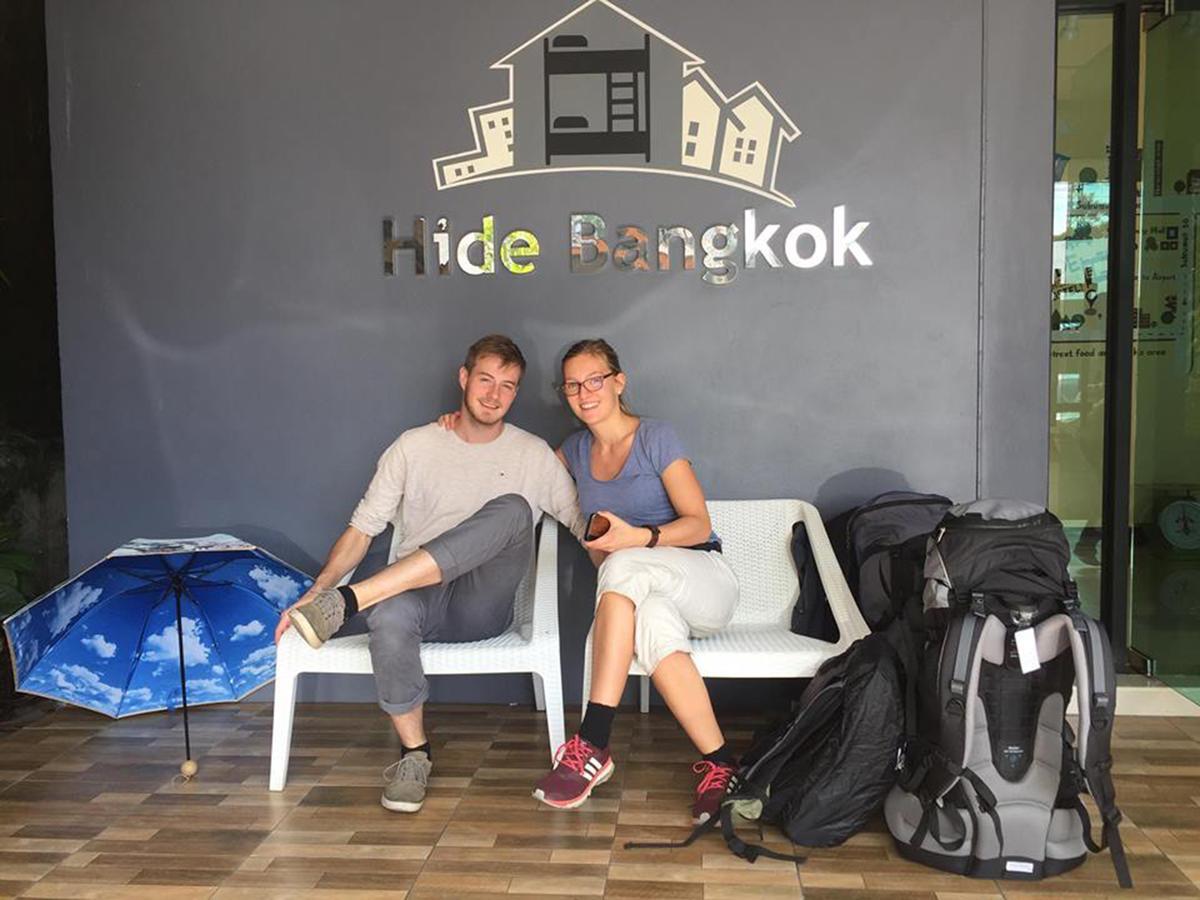 Hide Bangkok Hostel Екстер'єр фото