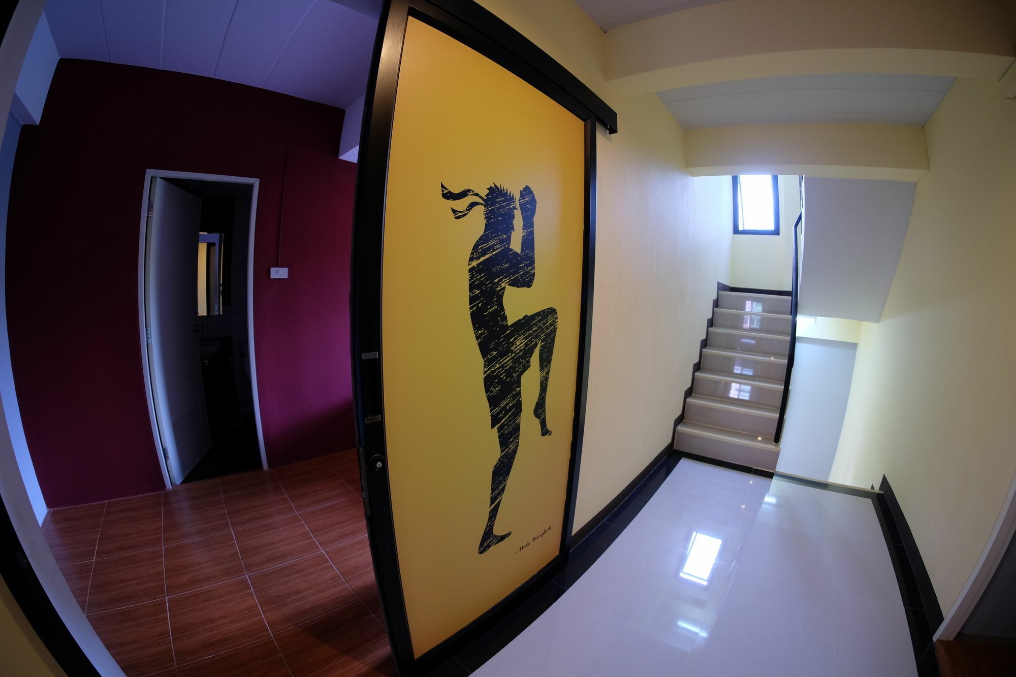 Hide Bangkok Hostel Екстер'єр фото