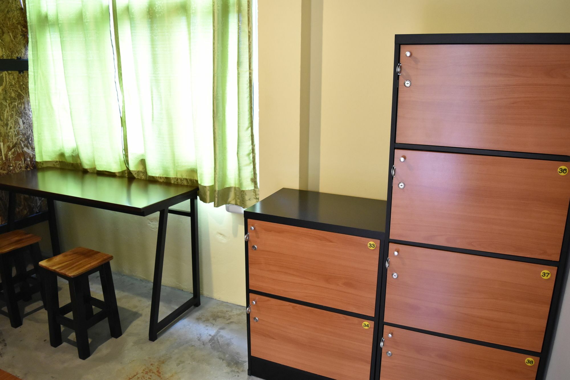 Hide Bangkok Hostel Екстер'єр фото